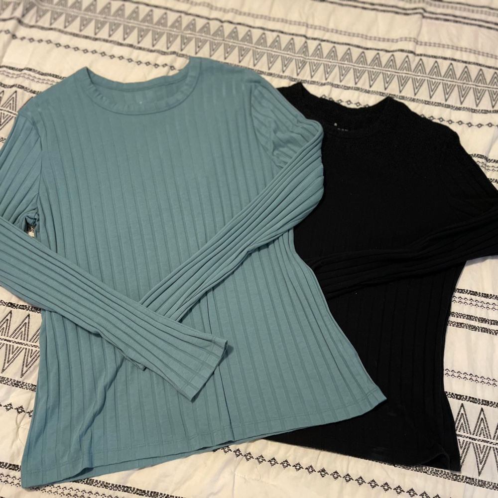 Long sleeve delicate tops